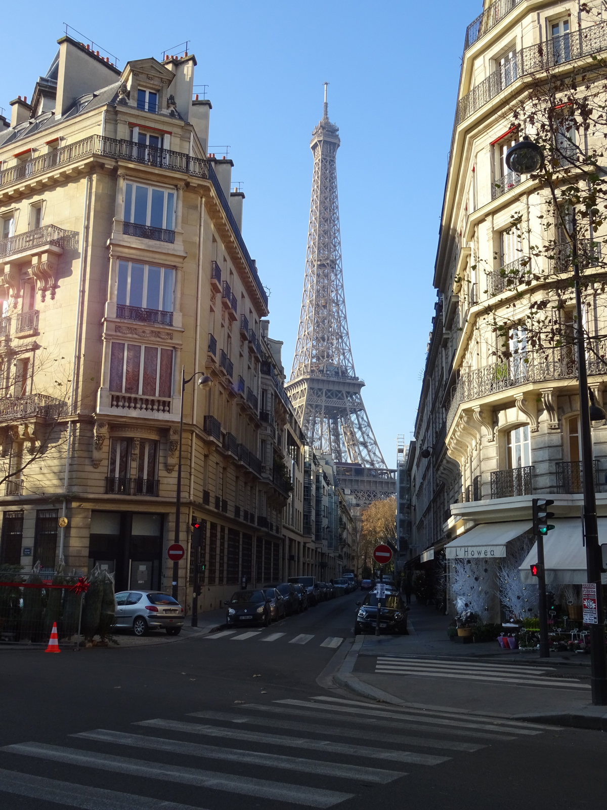 Streets near the Eiffel tower